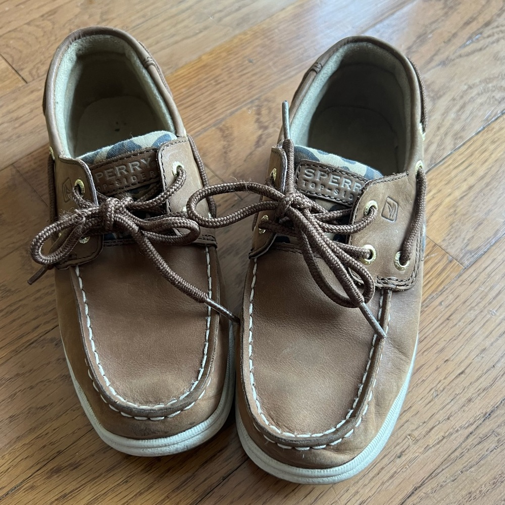 Kid’s Size 1.5 Sperry Boat Shoes with cute leopard detail